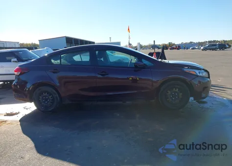 2018 Kia Forte Lx z USA, uszkodzony, nr VIN 3KPFK4A71JE282018